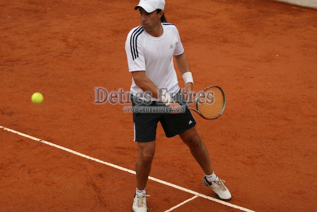 Tenis