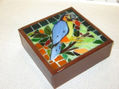 Caja Decorada Mosaico de Vidrio - Guacamaya