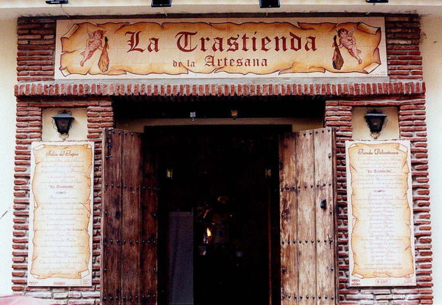 Fachada de Cerámica "La Trastienda de la artesana" 