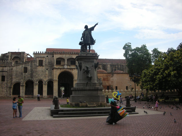 el parque colon y la catedrar 