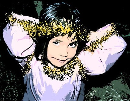 Niña ddisfrazada de...