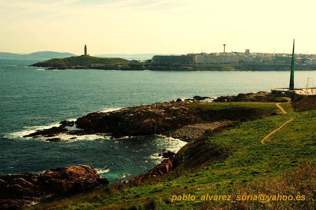 TORRE DE HERCULES Y OBELISCO MILENIUM 1 