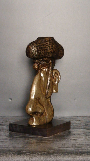 torero montera Bronze Figurative