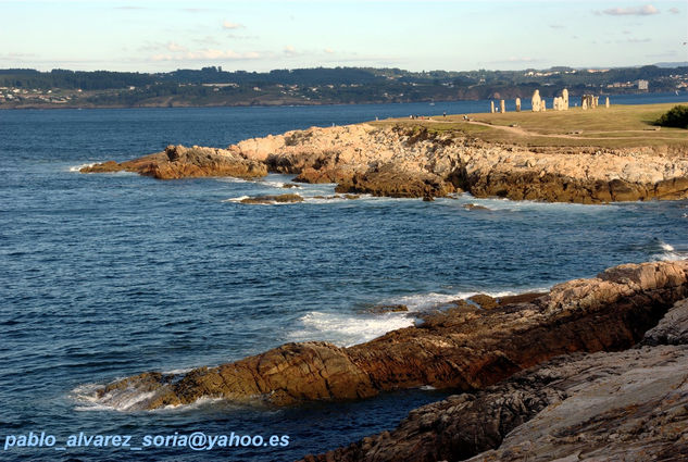 COSTA CORUÑESA con menhires 