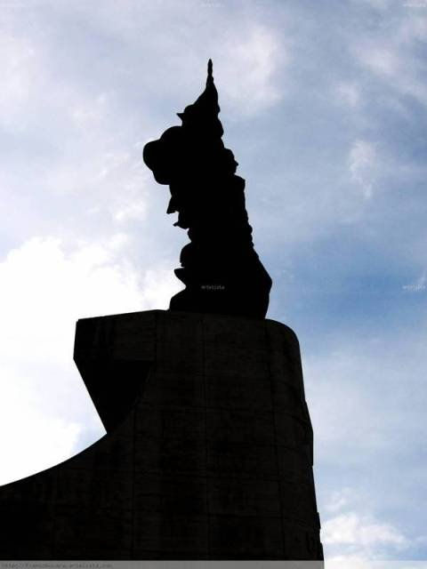 MONUMENTO ROSARIO