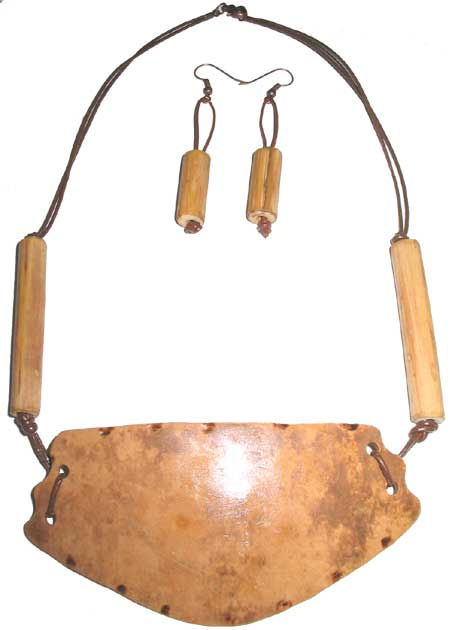 Collar y Pendientes de Totumo y Bambu