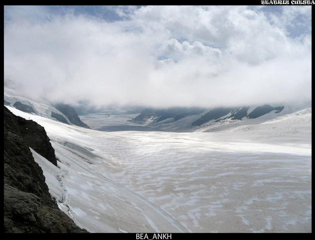 Bajada del Glaciar de la Jungfrau 