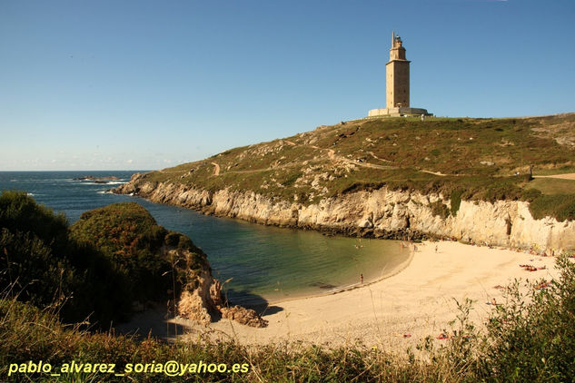 TORRE DE HERCULES CON PLAYA 