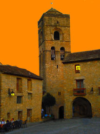 El patio de la torre