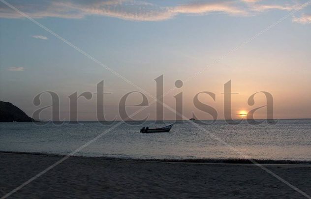 Atardecer en playa Zaragoza. Isla Margarita Venezuela