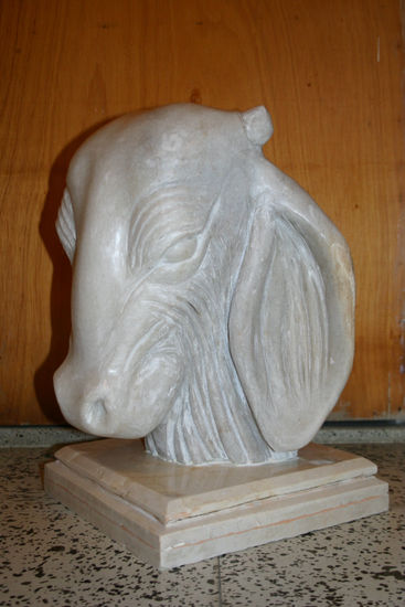 Cebú Marble Figurative