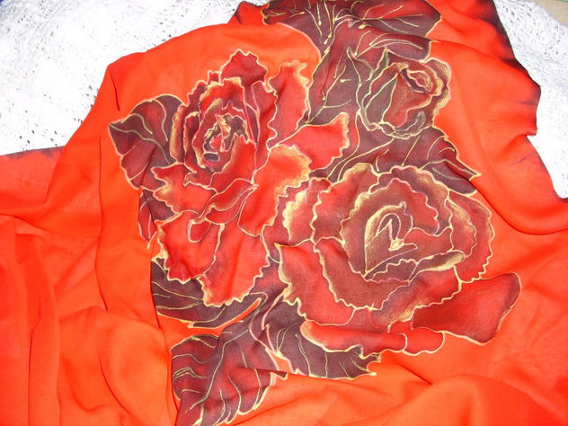 PINTURA EN SEDA-MANTON ROJO