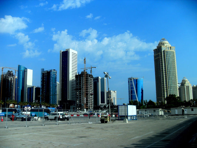 Doha, no para Architecture and Interiorism Color (Digital)