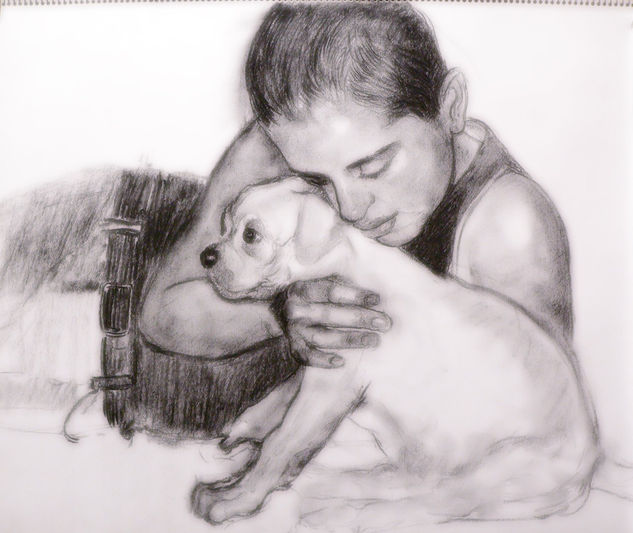 joven con su perro Charcoal