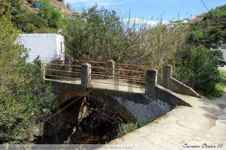 Puente sobre el Río...