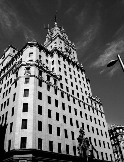 Edificio de Telefónica Architecture and Interiorism Black and White (Digital)