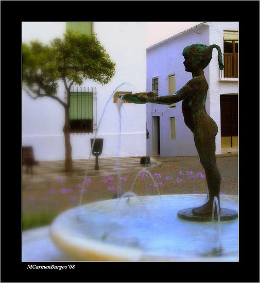 La Niña de Benalmádena Otras temáticas Color (Digital)