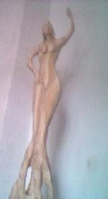 mujer enraizada Wood Abstract