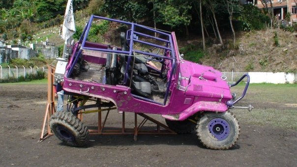 Toyosaurio en acción VI