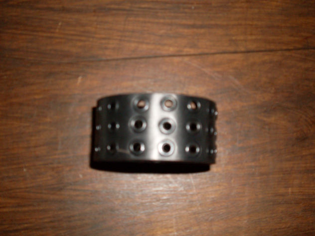pulsera de ojillos