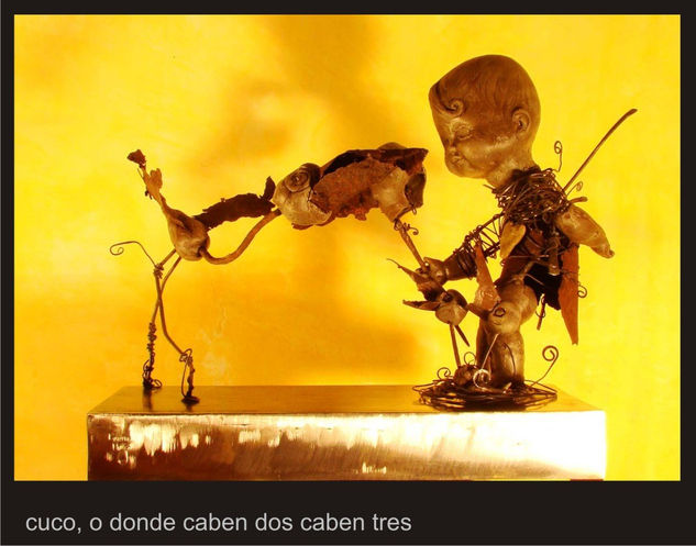 cuco, o donde caen dos caben tres 