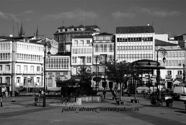 PLAZA GARCIA HERMANOS - Betanzos 