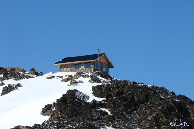 Refugio del Cerro Castor Nature Color (Digital)