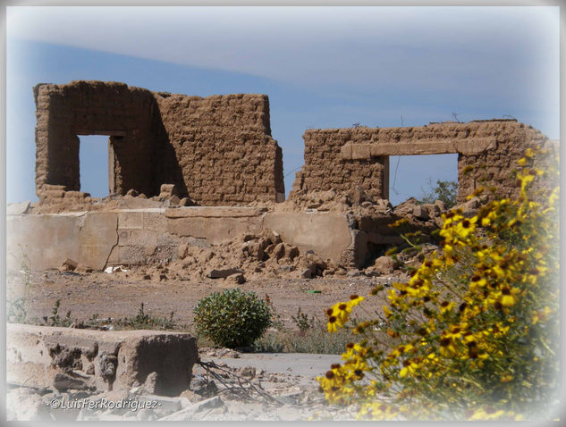 Ruinas Viajes Color (Digital)