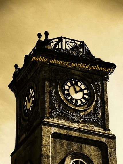 TORRE DEL RELOJ...