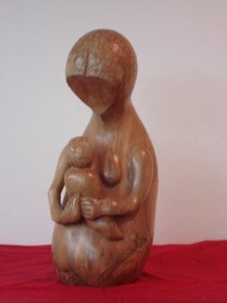 Maternidad Wood Figurative