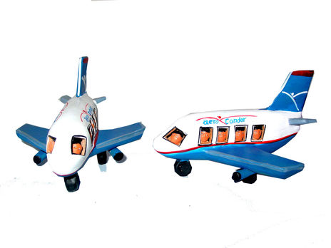 Avionsito de ceramica