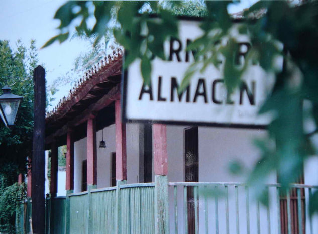 ALMACEN EN EL CAMINO REAL Architecture and Interiorism Color (Manual)