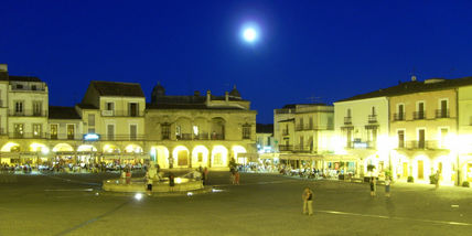 Luna llena en Trujillo