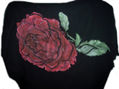 Chal con rosa roja