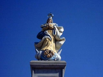 Virgen de los...