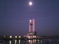 La torre y la luna