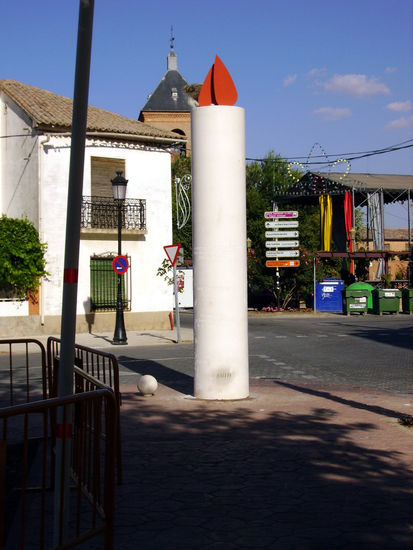 Monumento recordatorio a las Victimas del atentado de 11 M Piedra Figurativa