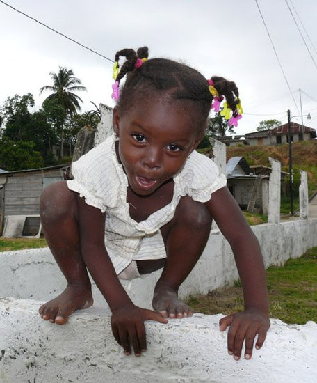 Niña garifuna Travel Color (Digital)