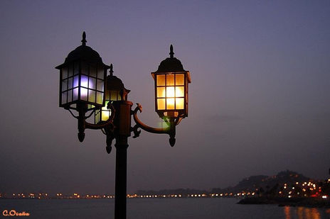 Farolas al Atardecer