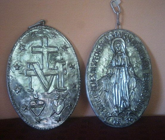 Medalla de la virgen de los rallos 