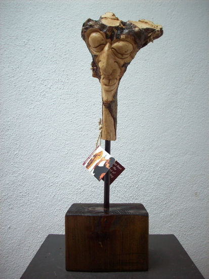 Poquita cosa. Wood Figurative