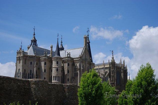 BAJO EL CIELO DE ASTORGA Architecture and Interiorism Color (Digital)