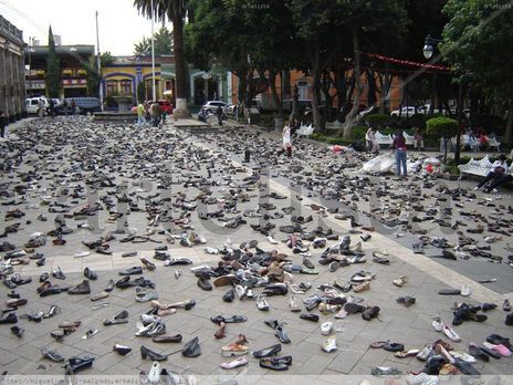 "... corrían de un...