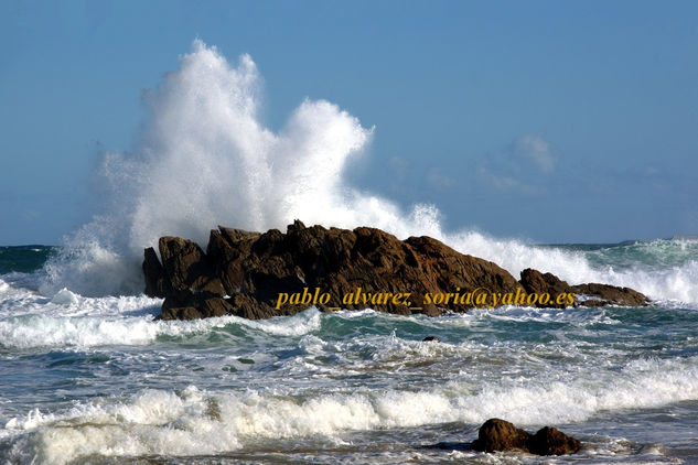 OLAS EN LA PLAYA DE BARRAÑÁN 3 