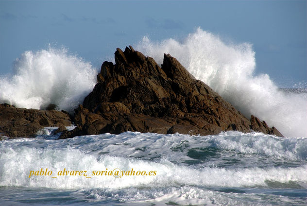 OLAS EN LA PLAYA DE BARRAÑÁN 4