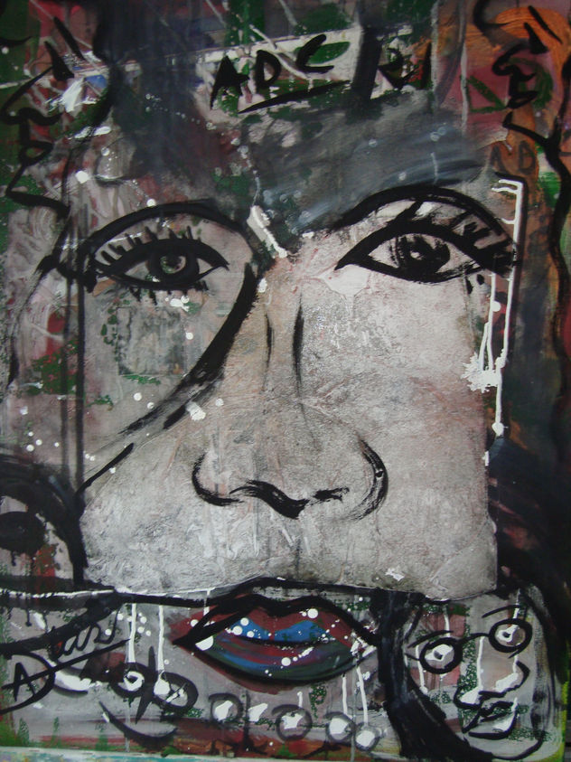 mujer con mirada fija