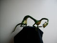 Dragón-sobre-monitor - foto 2