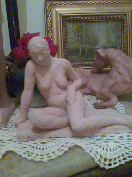 Figura sentada...