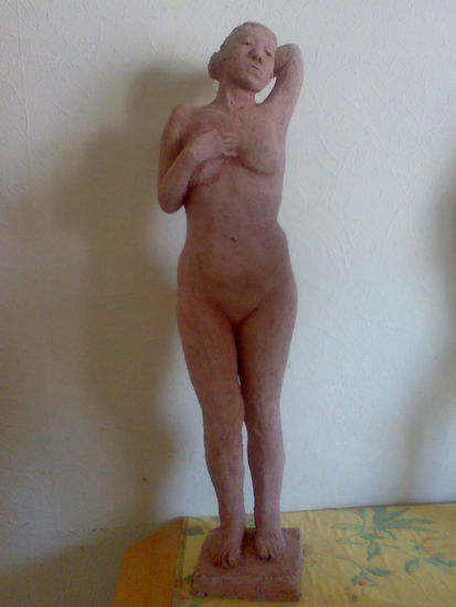 Figura humana de pie 2. 