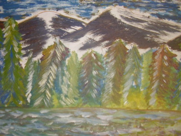 montaña sobre arboles 